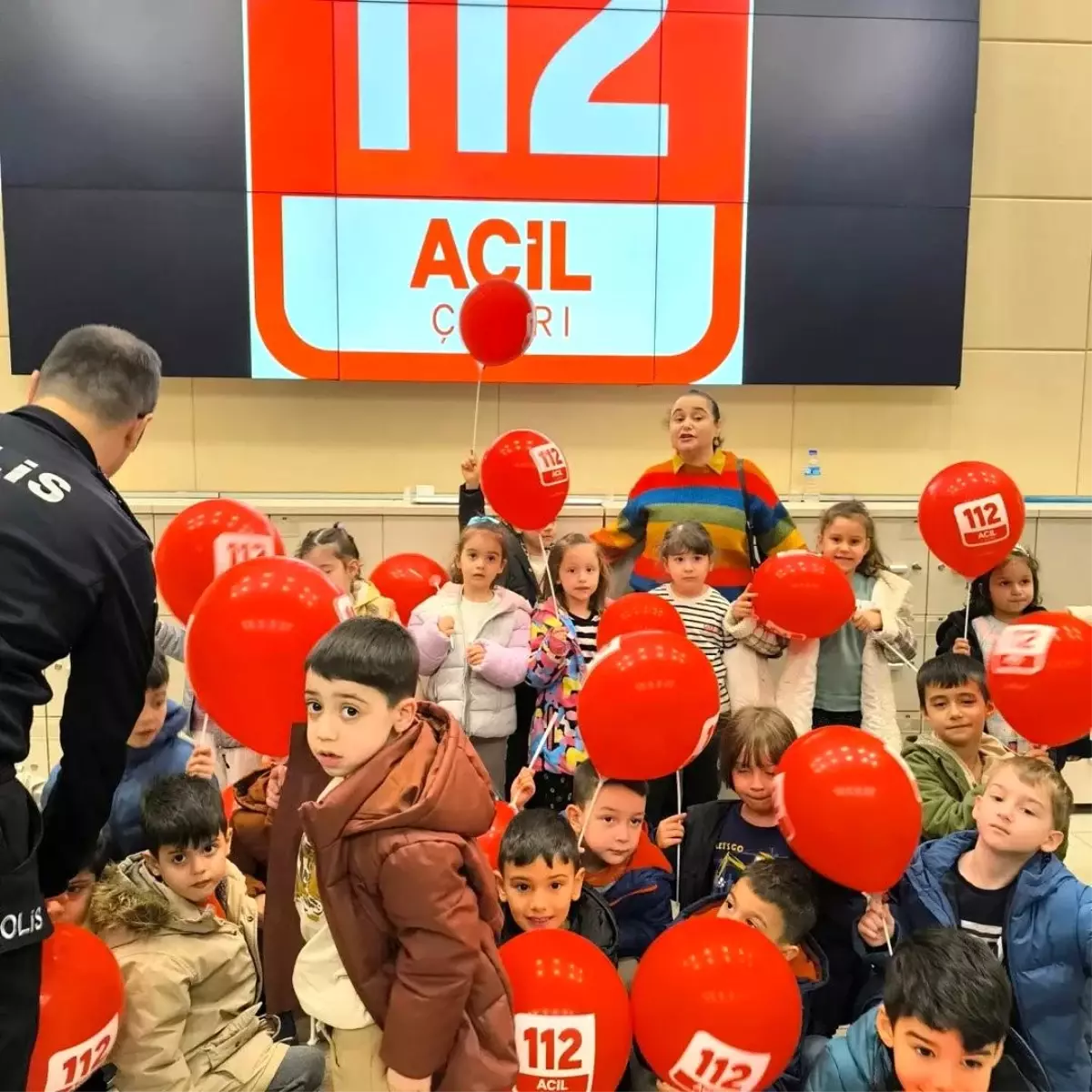 Minik Öğrenciler Acil Çağrı Merkezini Ziyaret Etti