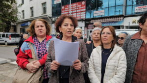 zonguldak chp merkez ilce kadin kollari yoneticisi ve uyesi 10 kadin gorevlerinden istifa etti NbJPUEkF.jpg