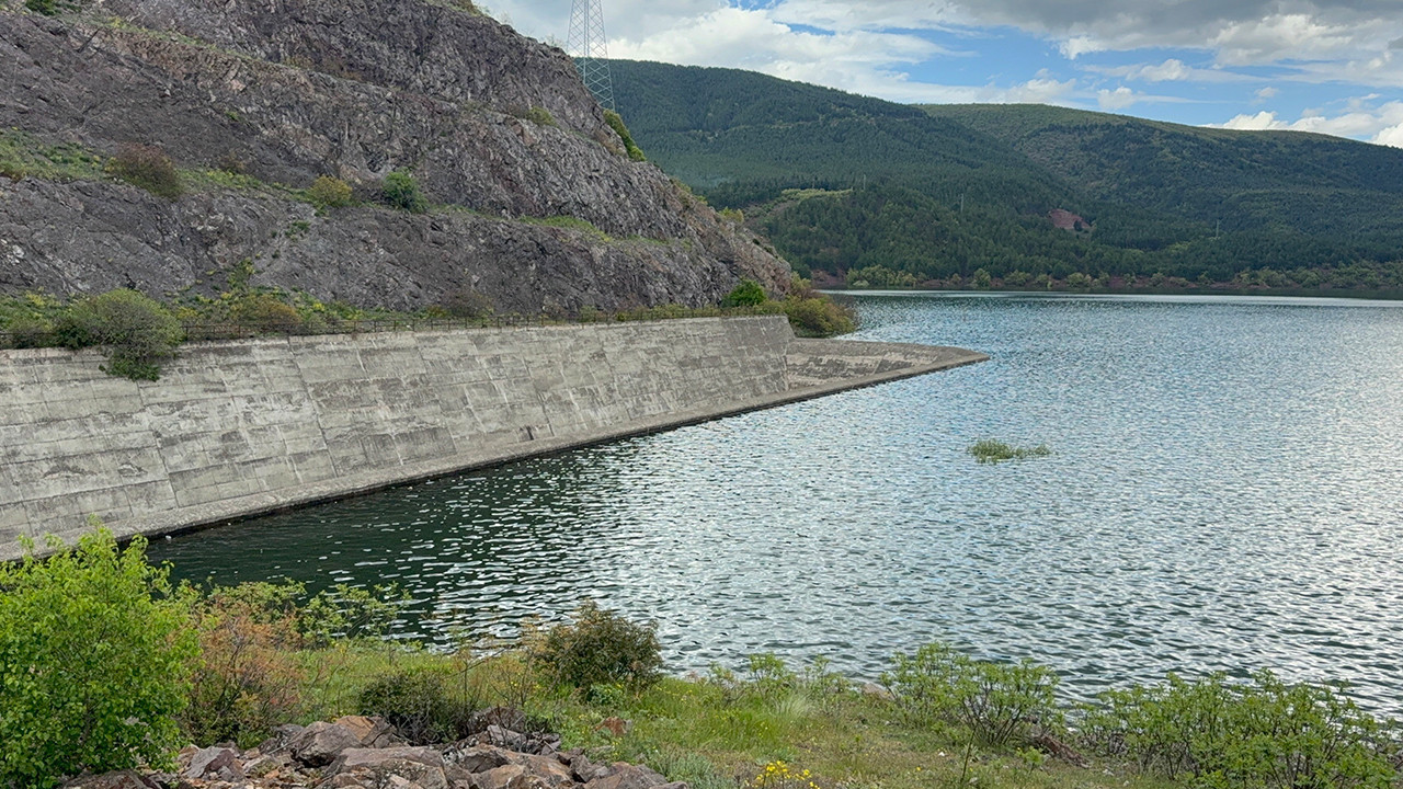 Almus Barajı’nda Tarihi Su Seviyesi Artışı: Vatandaşlar Duygusal Anlar Yaşıyor